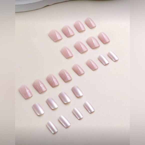 Luna Other - Baby Pink & Silver Glitter Short Square Nail Kit | Press-On | New